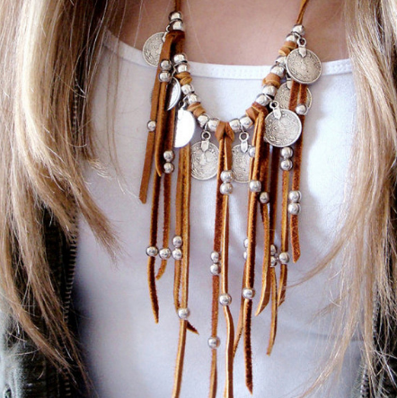 Fantastic Fringe Boho Necklace": A Statement Piece for the Free-Spirited Fashionista