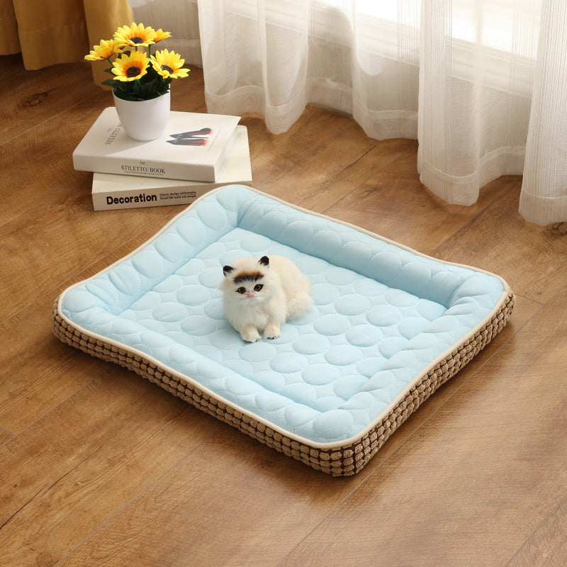 Keep Your Pet Cool and Comfortable with Our Spring Cool Technology Pet Mat - Made with Natural and Eco-Friendly Corn Kernel Filling